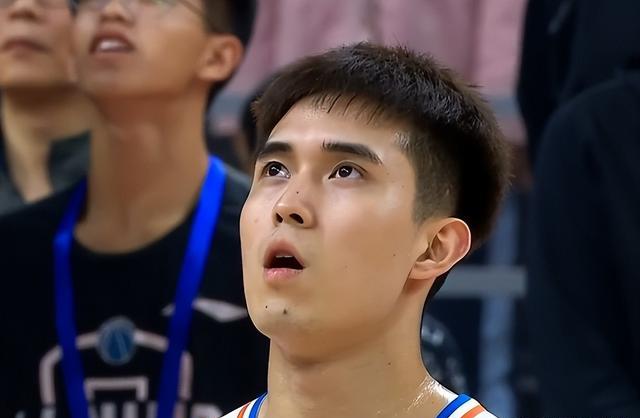 贵州男篮努力奋斗，但最终败在关键时刻的简单介绍