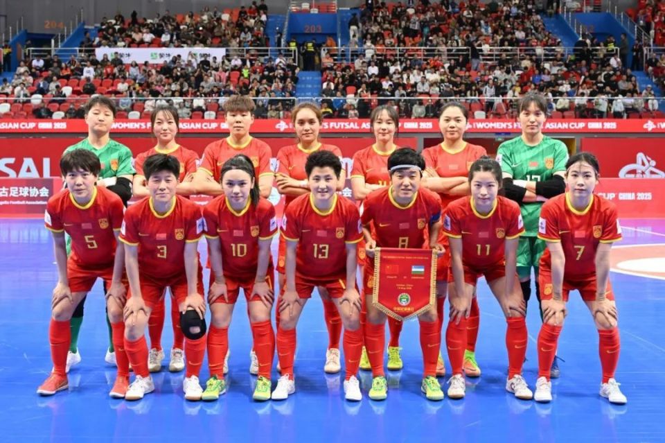 中国球队成功闯入国际足球赛事淘汰赛阶段的简单介绍