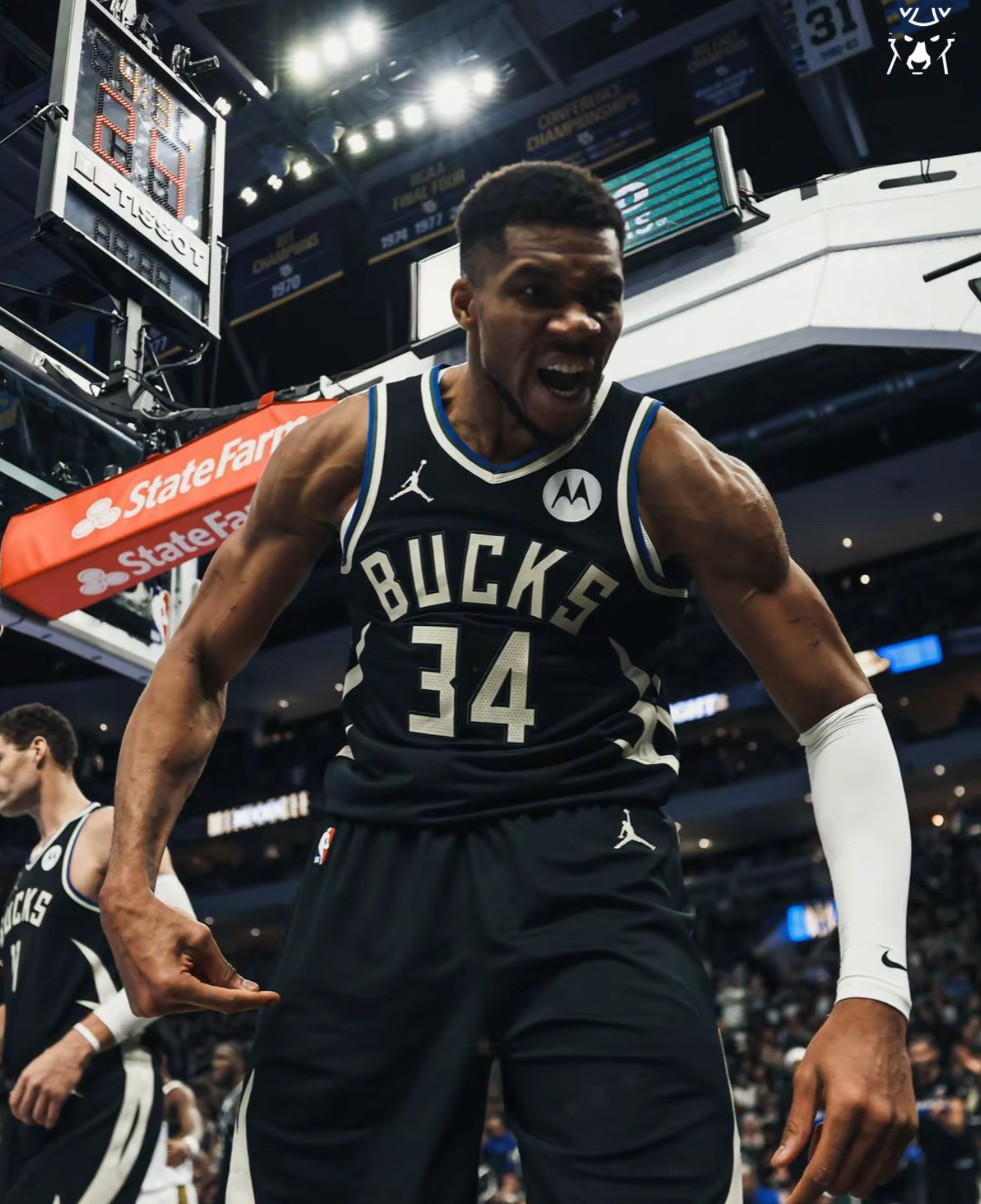 雄鹿负于步行者,米德尔顿低迷表现 雄鹿负于步行者,米德尔顿低迷表现