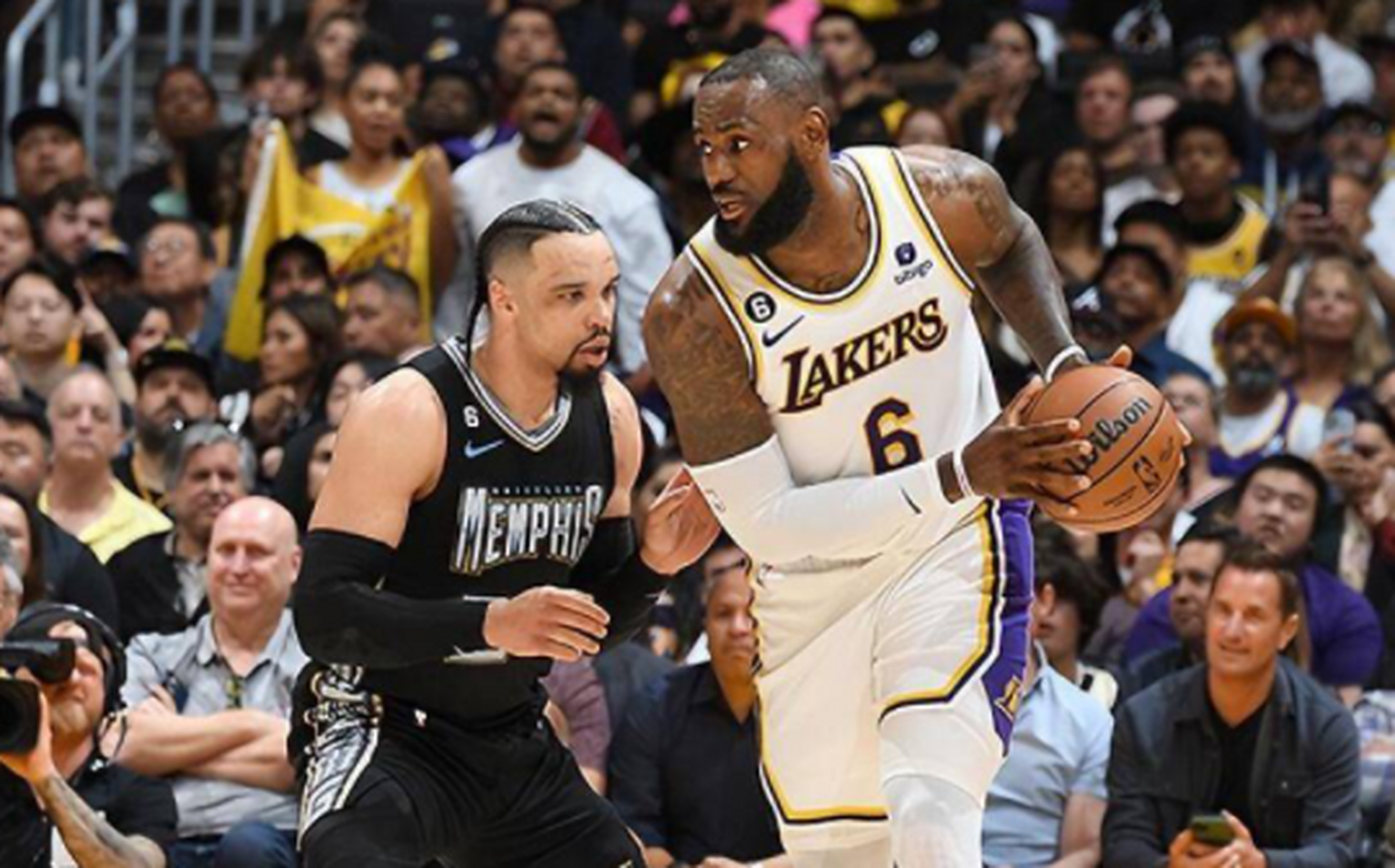 开云体育平台APP-湖人主场力克灰熊,豪取三连胜的简单介绍