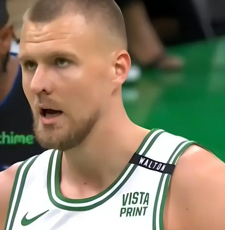 包含独行侠力克西班牙男篮,波尔津吉斯完成帽子戏法的词条 包含独行侠力克西班牙男篮,波尔津吉斯完成帽子戏法的词条