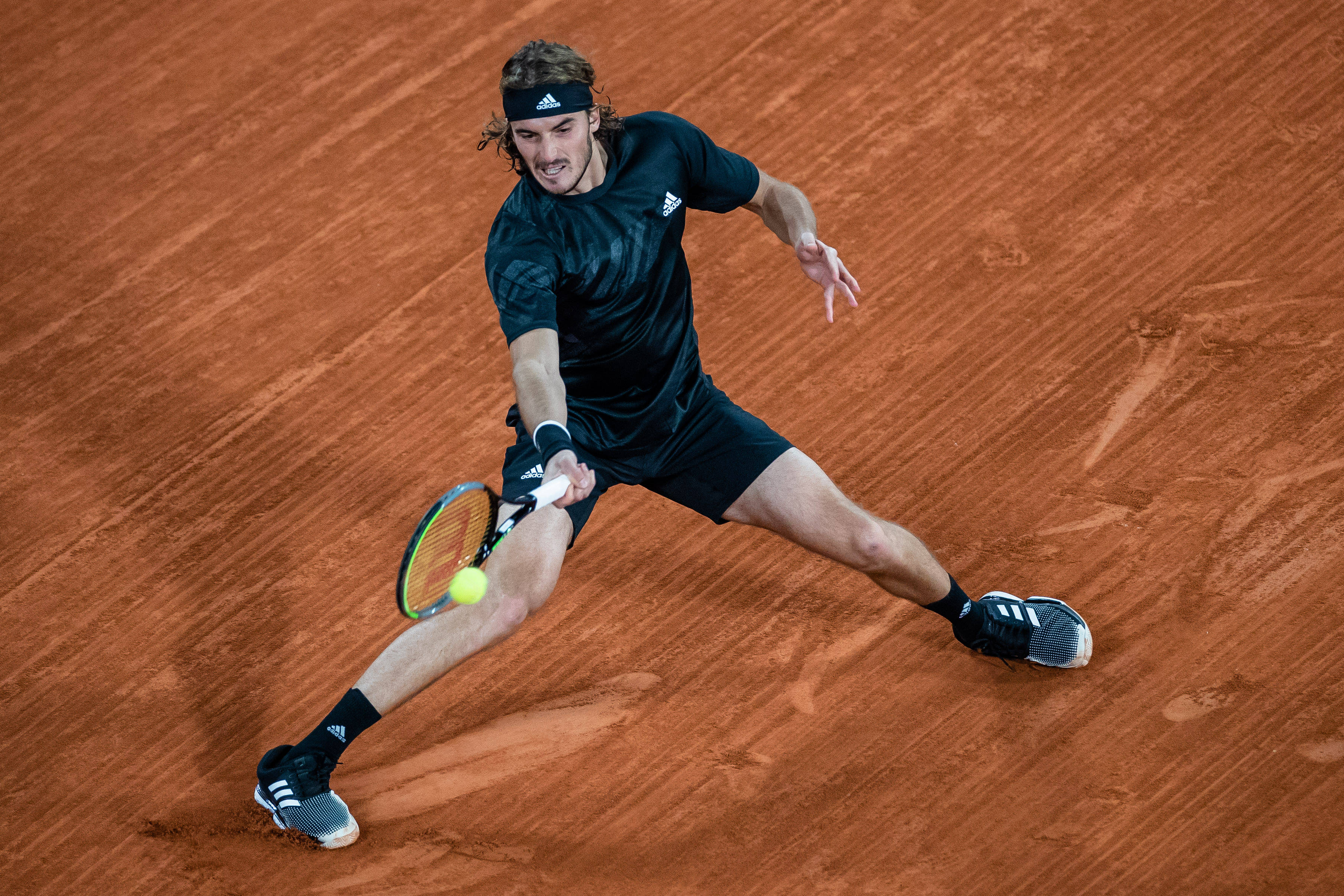 欧洲网球队血洗法国网球队,西西帕斯惊艳世界 欧洲网球队血洗法国网球队,西西帕斯惊艳世界