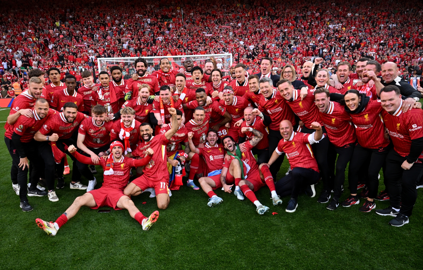 开云体育app-关于加拿大碾压利物浦,本泽马一己之力扛起全队的信息