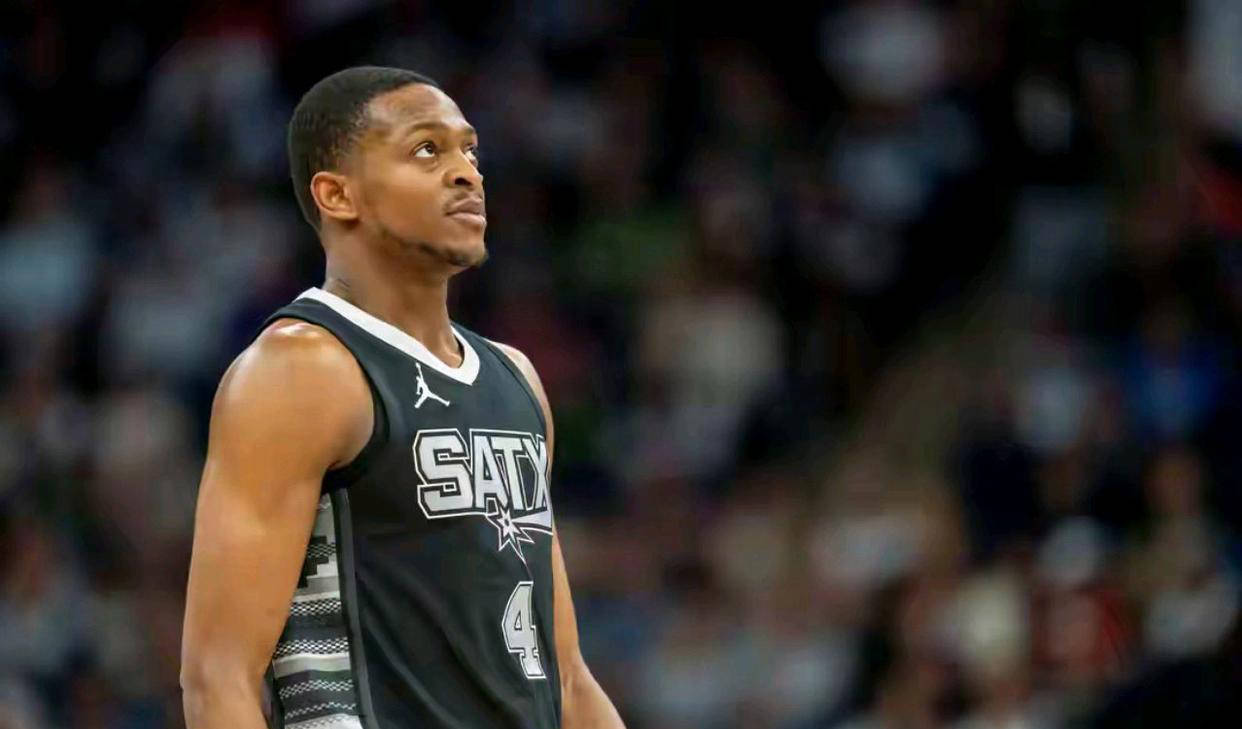 开云体育官方网站-江苏队完胜鹈鹕，福克斯高光表现