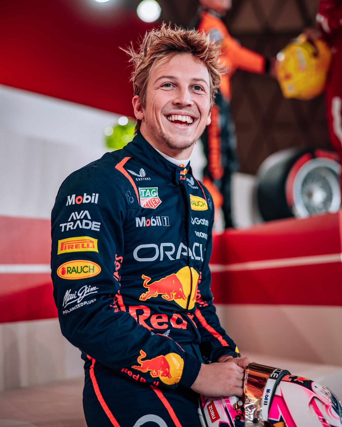 开云体育入口-红牛二队轻取索伯车队，汉密尔顿点燃赛场