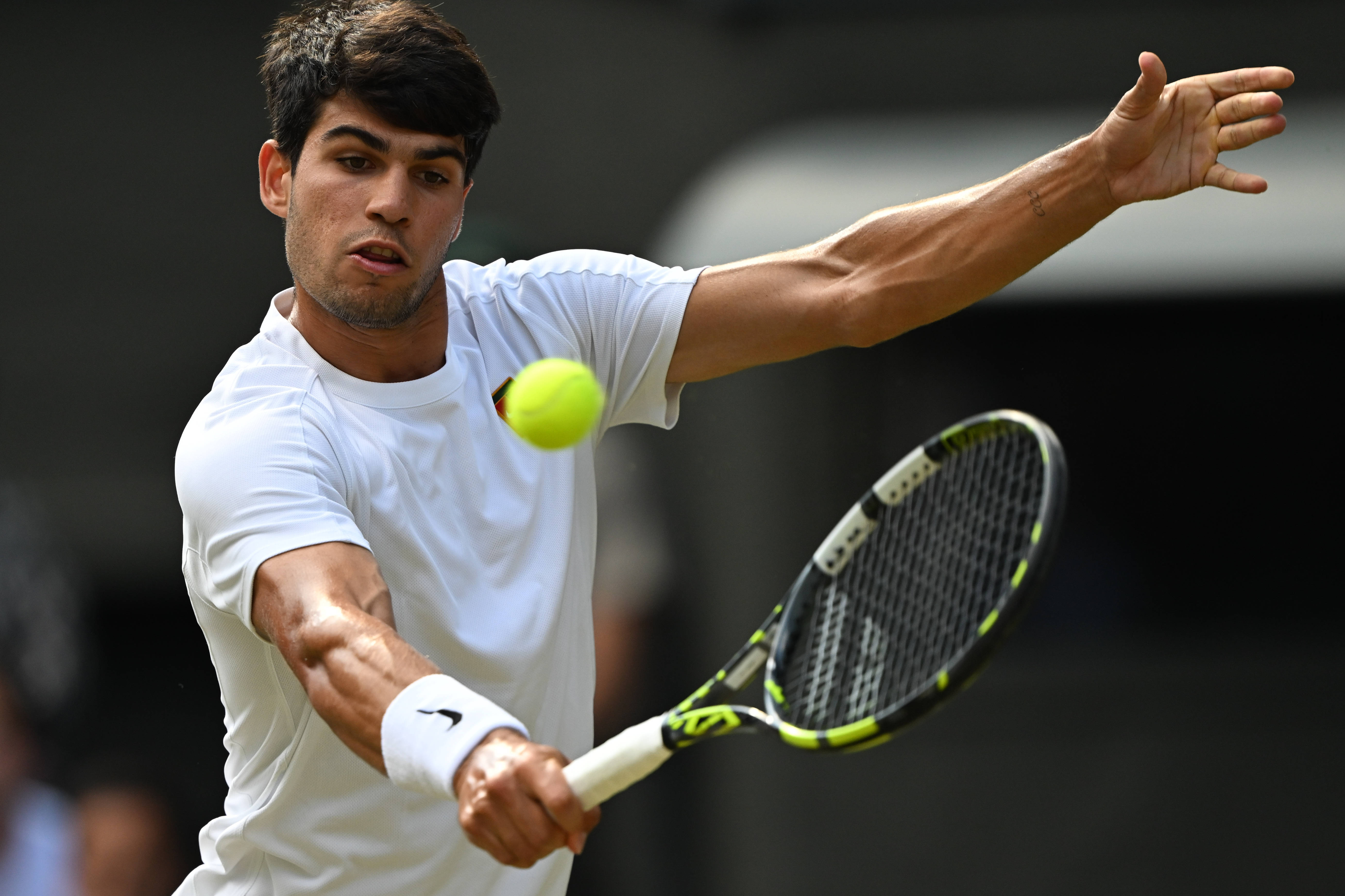 开云平台-法网翻盘温网，辛纳统治全场