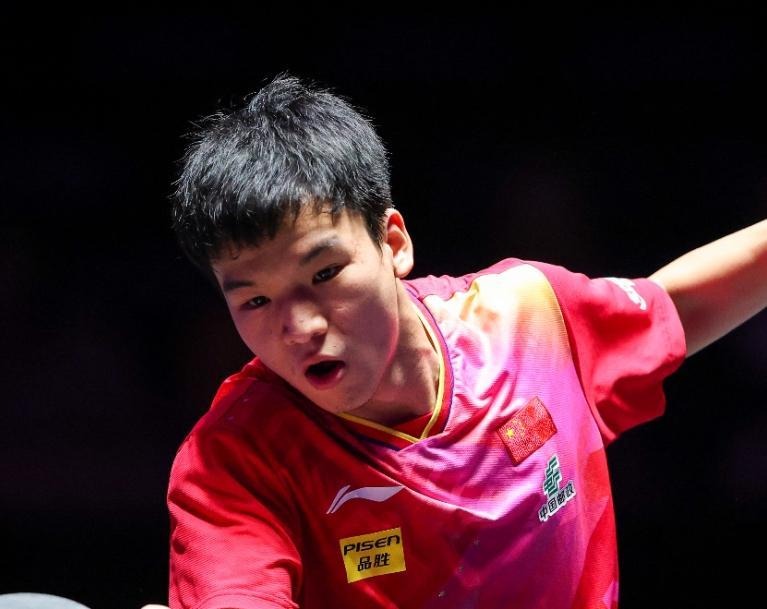 开云体育中国-菲律宾运动员创造佳绩，夺冠颂扬