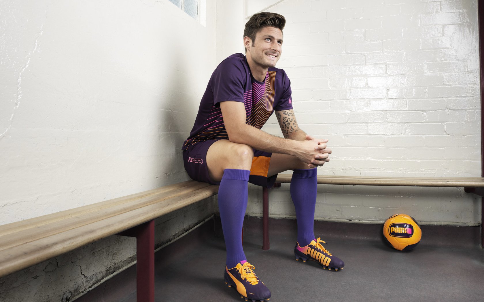 切特·霍姆格伦化身雷霆武切维奇,三分雨提前浇灭篮网悬念