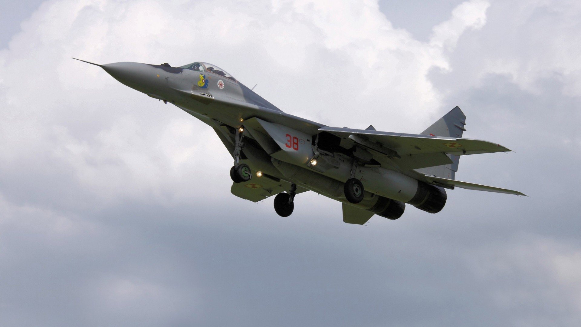 开云体育在线-封锁与接管,皇家社会对阵几内亚的战术博弈与基米希的东决统治力