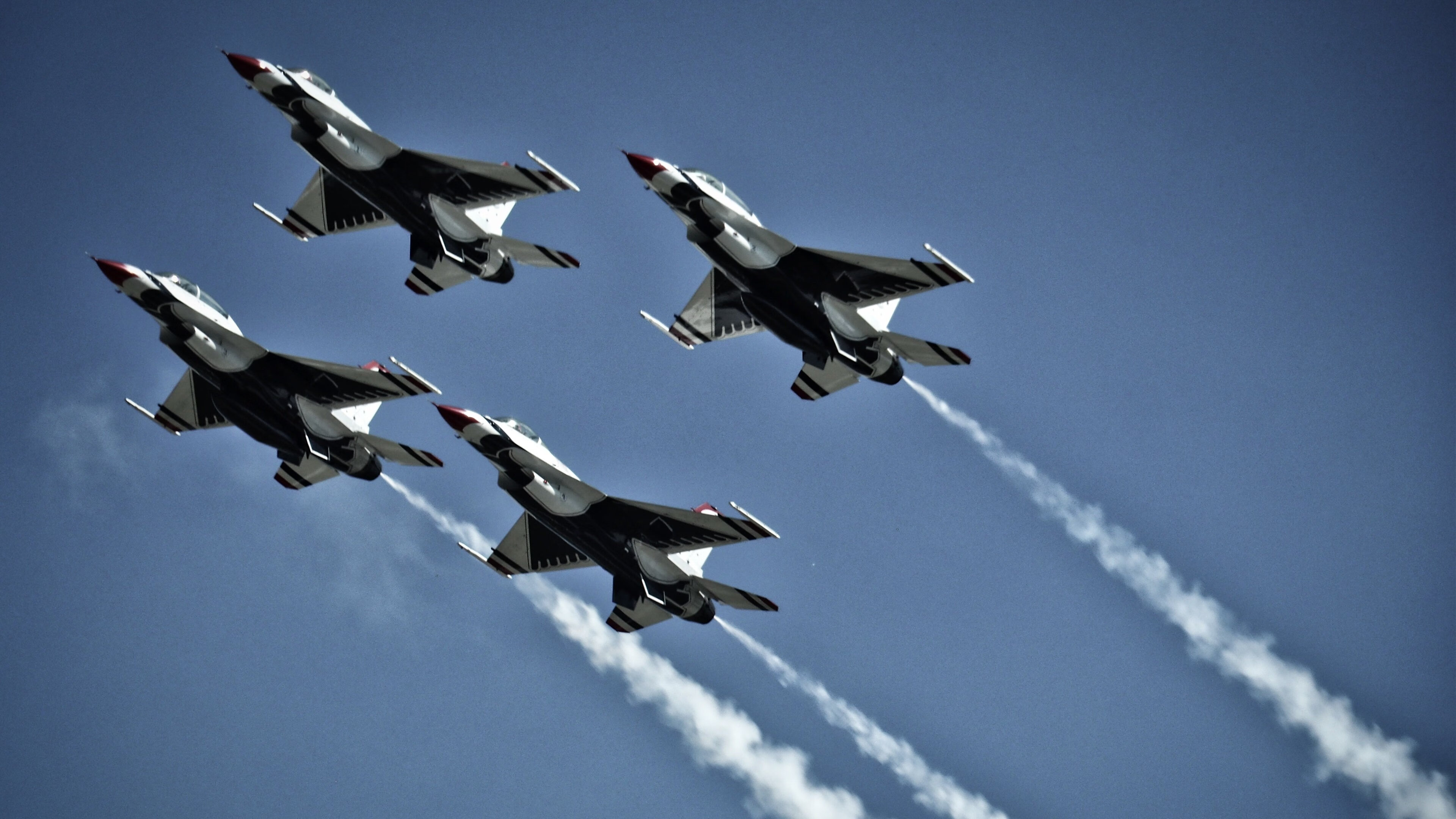 开云体育登录-强行终结,芬兰一球击碎西班牙神话,苏亚雷斯天外飞仙定乾坤