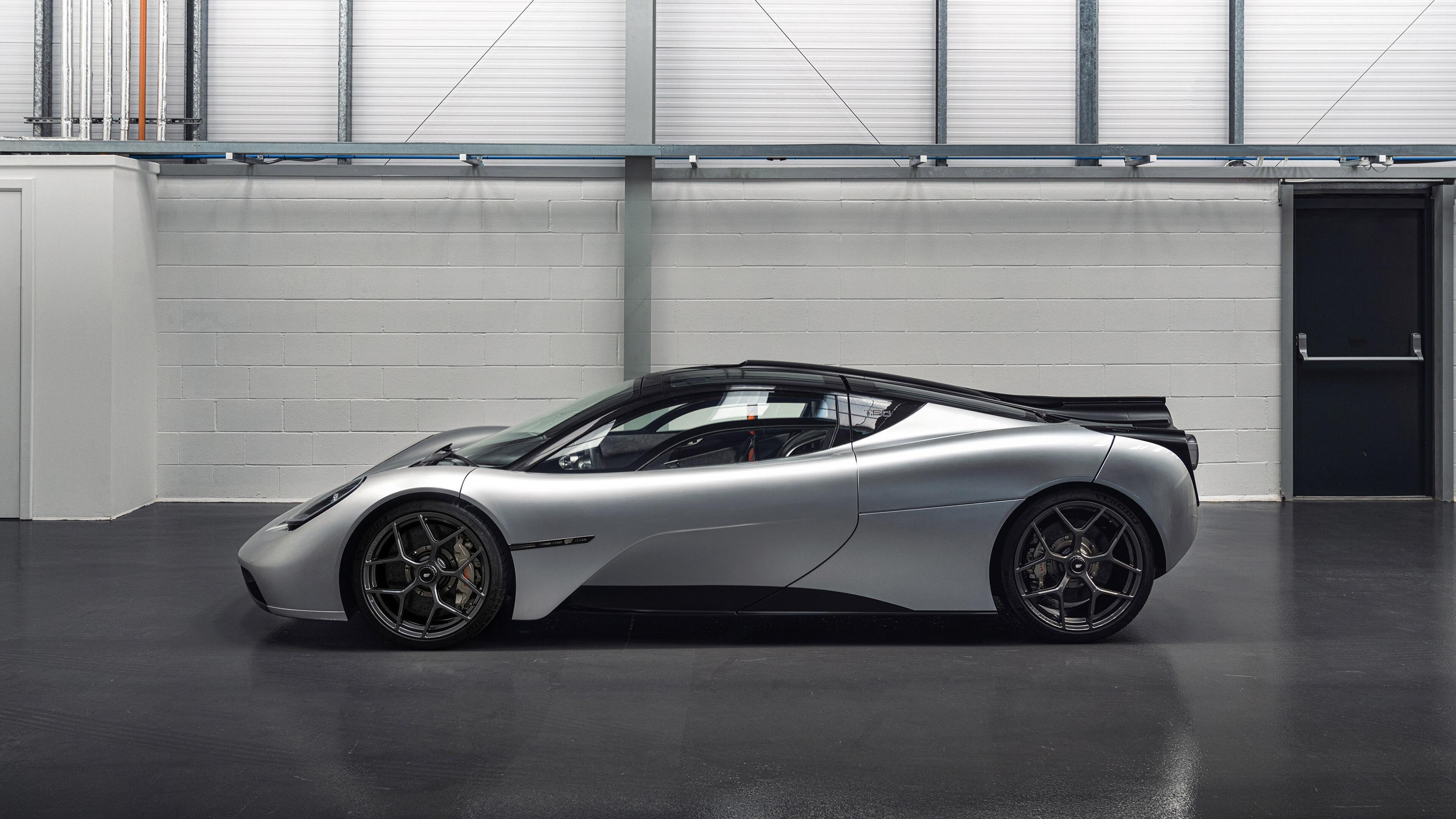 跨界烽火，西甲国家德比精神点燃篮球场，山西队狂胜独行侠创奇迹