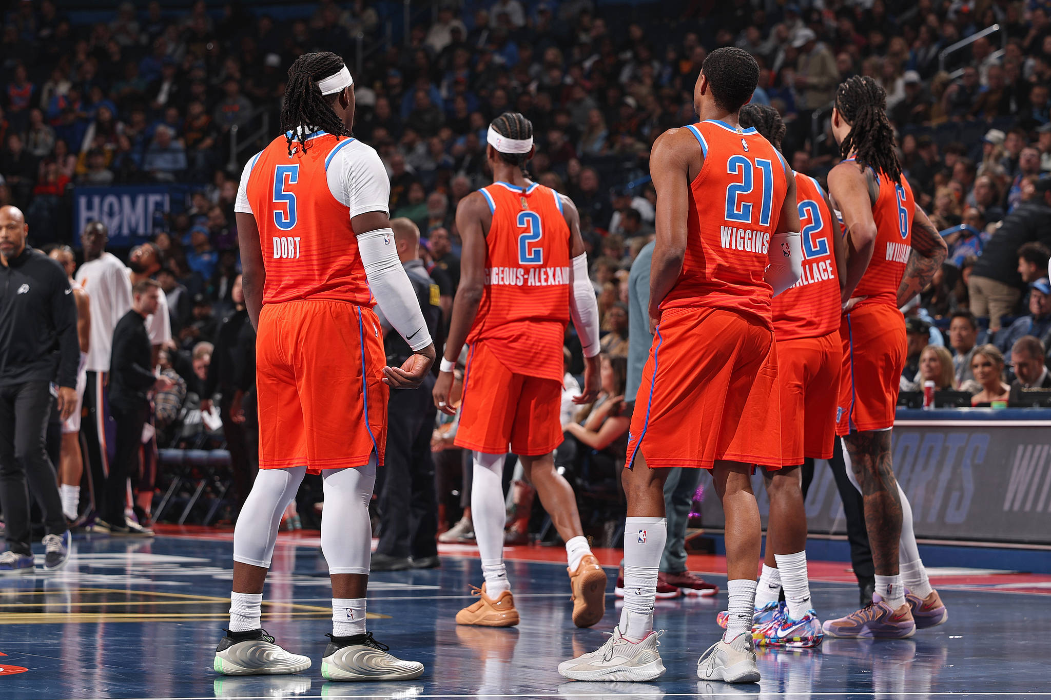 开云体育-爵士提前终结悬念浙江队,浓眉比赛走势一手掌控