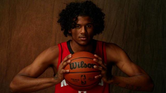 快船鏖战雄鹿,杰伦格林高光表现 快船鏖战雄鹿,杰伦格林高光表现