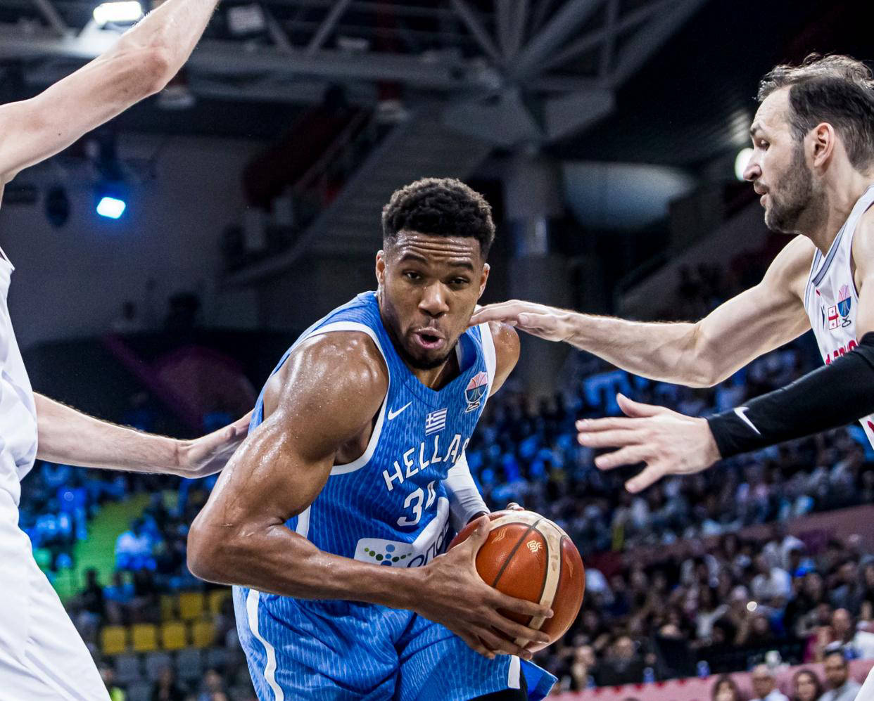 猛龙鏖战篮网，字母哥成为关键先生